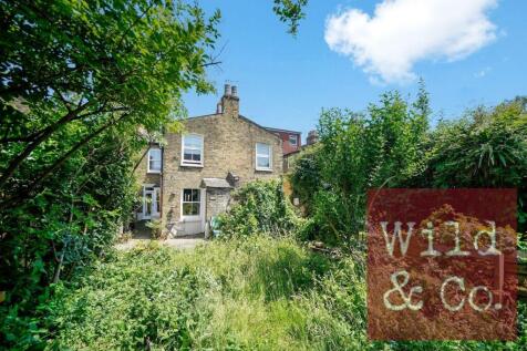 Roding Road - M7tTE6NB9jL3cU3eHWqn.jpg