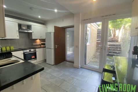 15S Kitchen