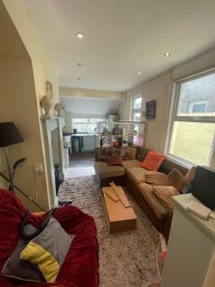 Lounge 1