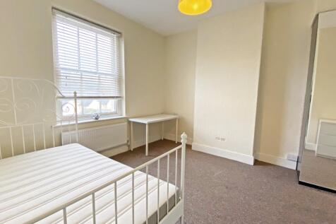 Bedroom6_a