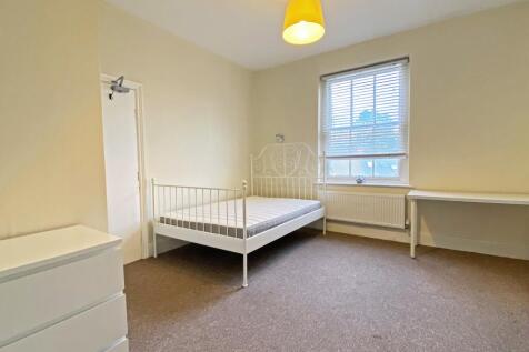 Bedroom6_b