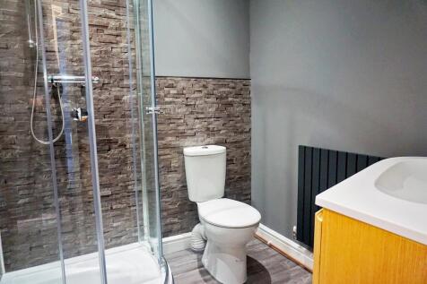 TopFloor_Bathroom3