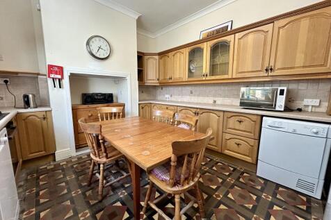 Kitchen 3