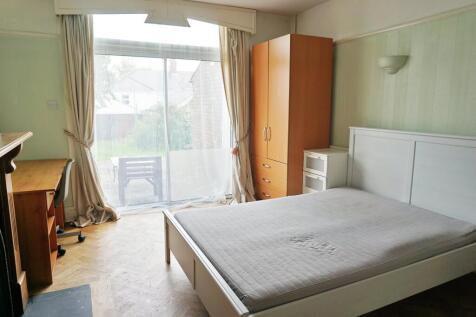 House1_Bedroom1b