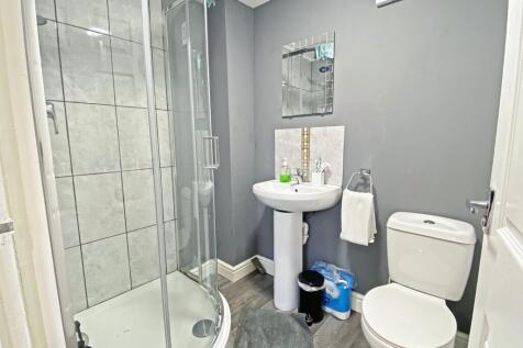 Bathroom1_47Elm