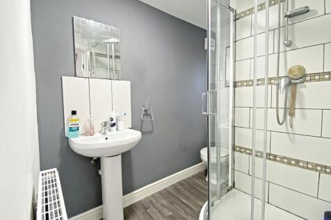 Bathroom2_47Elm