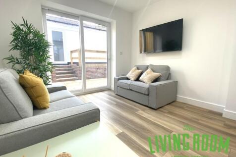 Lounge 1