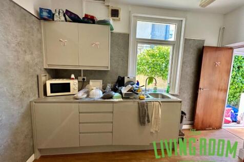 Kitchen 3