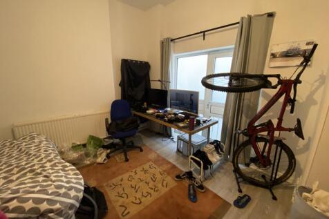 Bedroom 3 b