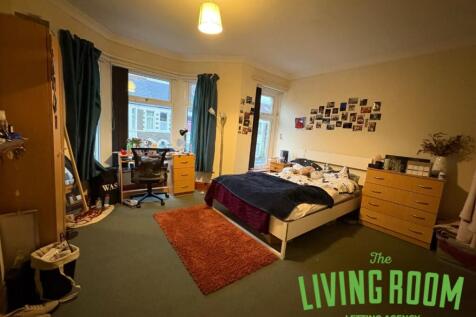 ROOM 4 (2)