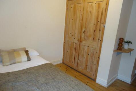 1237166_296489747157