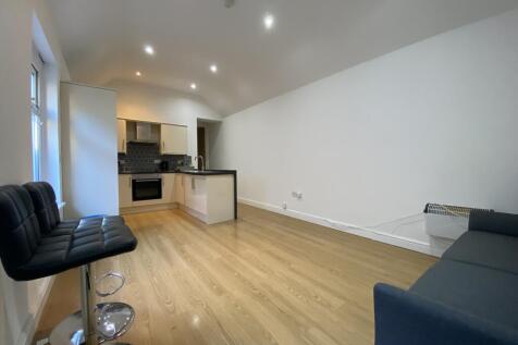 LoungeKitchen-angle2