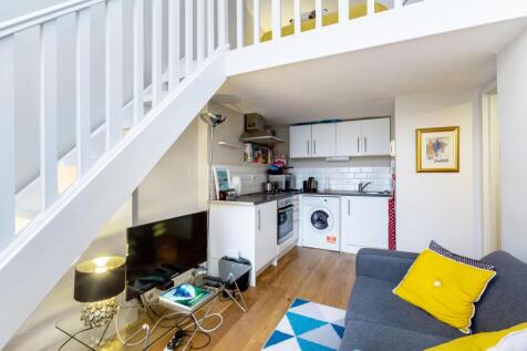 Kitchen/Reception 