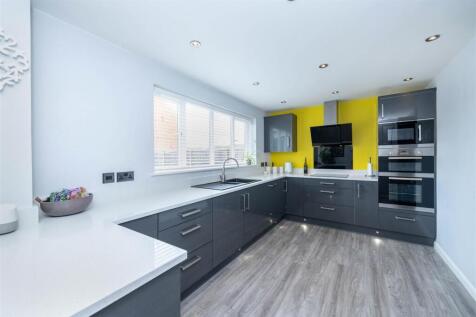 154 Barrowby Road (10).jpg