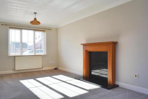 Living Room 1.jpeg