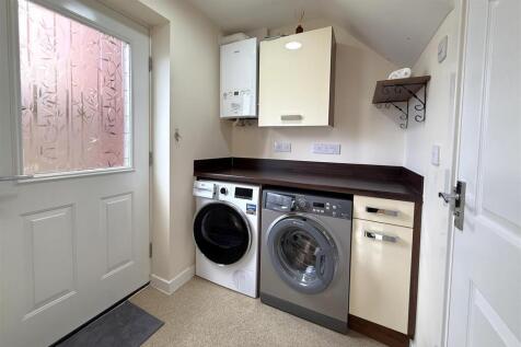 Utility Room.JPG