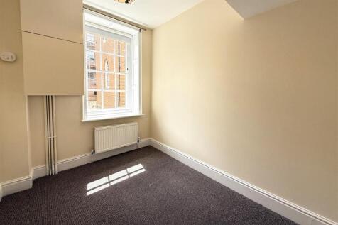 Bedroom 2.JPG