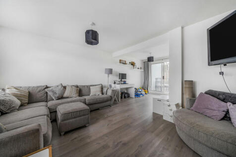 Lounge / Dining Room