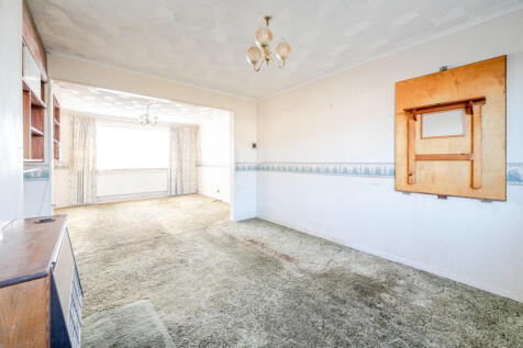 Lounge / Dining Room