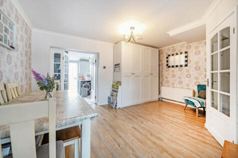 Dining/Family Room