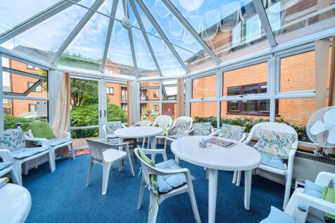 Communal Lounge