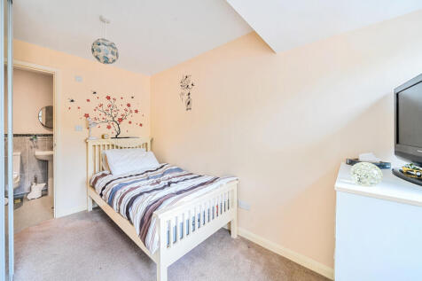 Bed 4/Family Room
