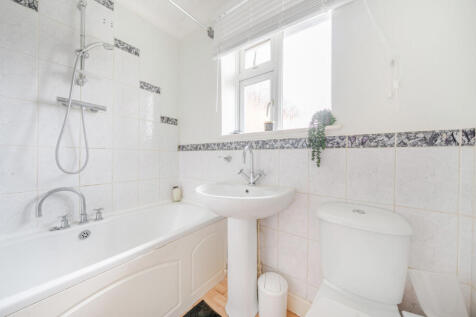 1370416-8-68f63cb...