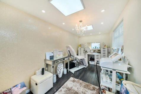 Studio/Office
