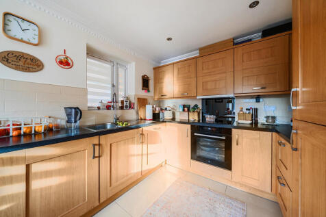 1381814-19-6915ea...