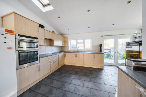 1376469-8-691c6d5...