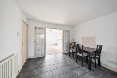 1376469-9-691c6ce...