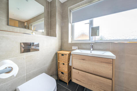 1383052-1-691ee6d...