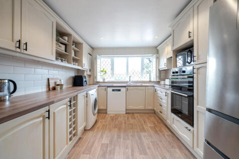 1323740-17-686e50...