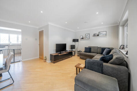 1323740-3-686e4f6...