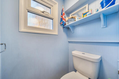 1388705-9-693a9e4...