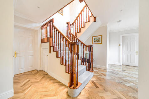 Feature Staircase