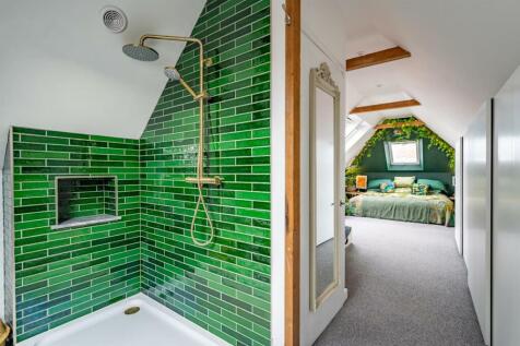 Master with En-suite