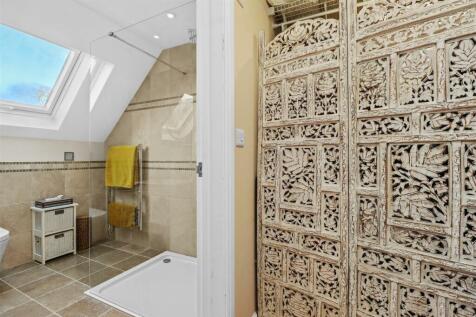 En suite 2