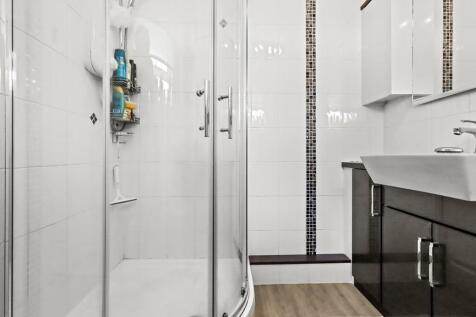 Ensuite Shower Room