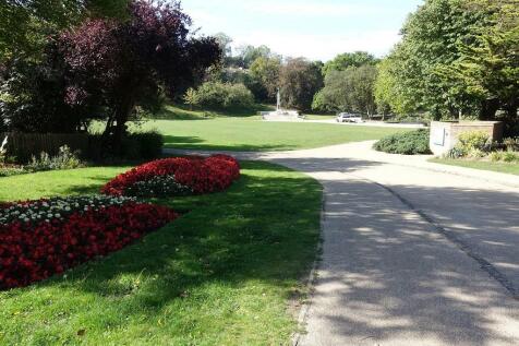 Alexandra Park Walking Distance