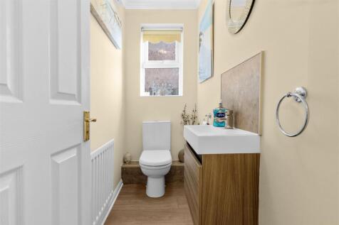 Ground Floor Cloak Room