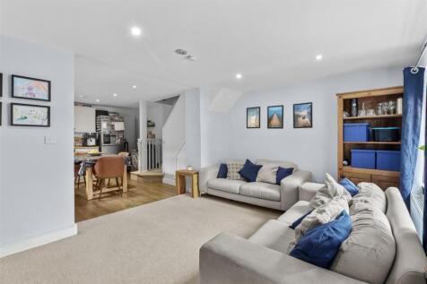 Open plan lounge