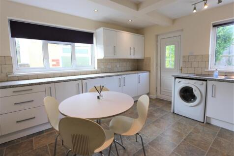 Kitchen1.jpg