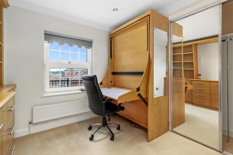 Bedroom 3/Office
