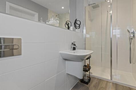 Ensuite Shower Room
