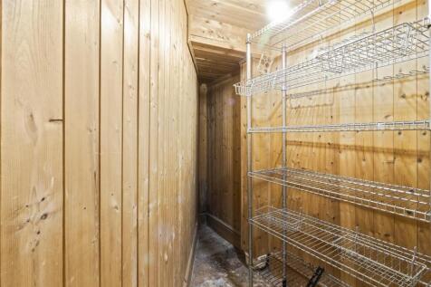 Walk in larder