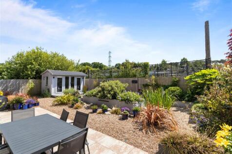 South Facing Landscaped Gardens