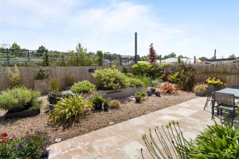 Thoughtfully Designed Garden