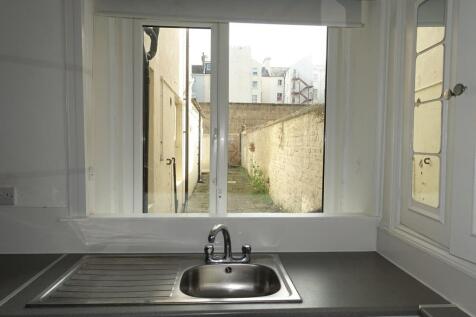 Outlook to Courtyard