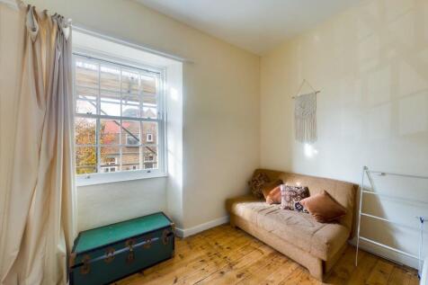 CAM00564P1-PR0253-STILL05.jpg